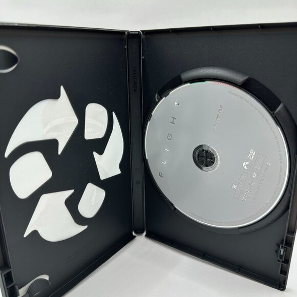 Flight DVD Denzel Washington Paramount Rated R - Picture 4 of 4